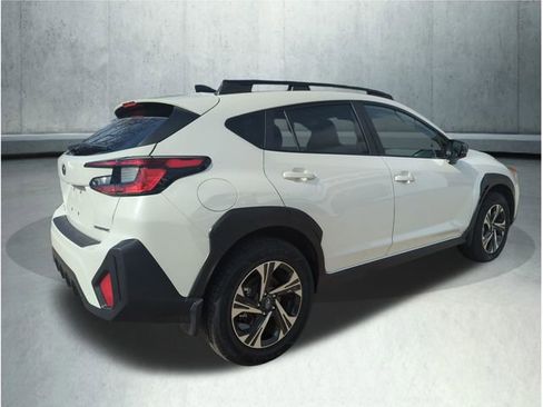 Used 2024 Subaru Crosstrek 2.0i Premium AWD/4WD image 6