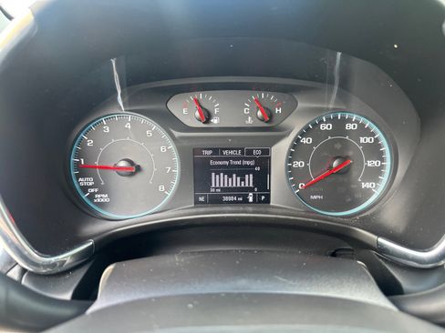 Used 2023 Chevrolet Equinox LS image 26