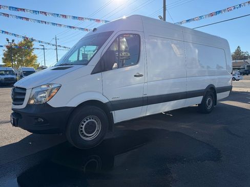 Used 2016 Mercedes-Benz Sprinter 2500 w/ Driver Efficiency Package image 4