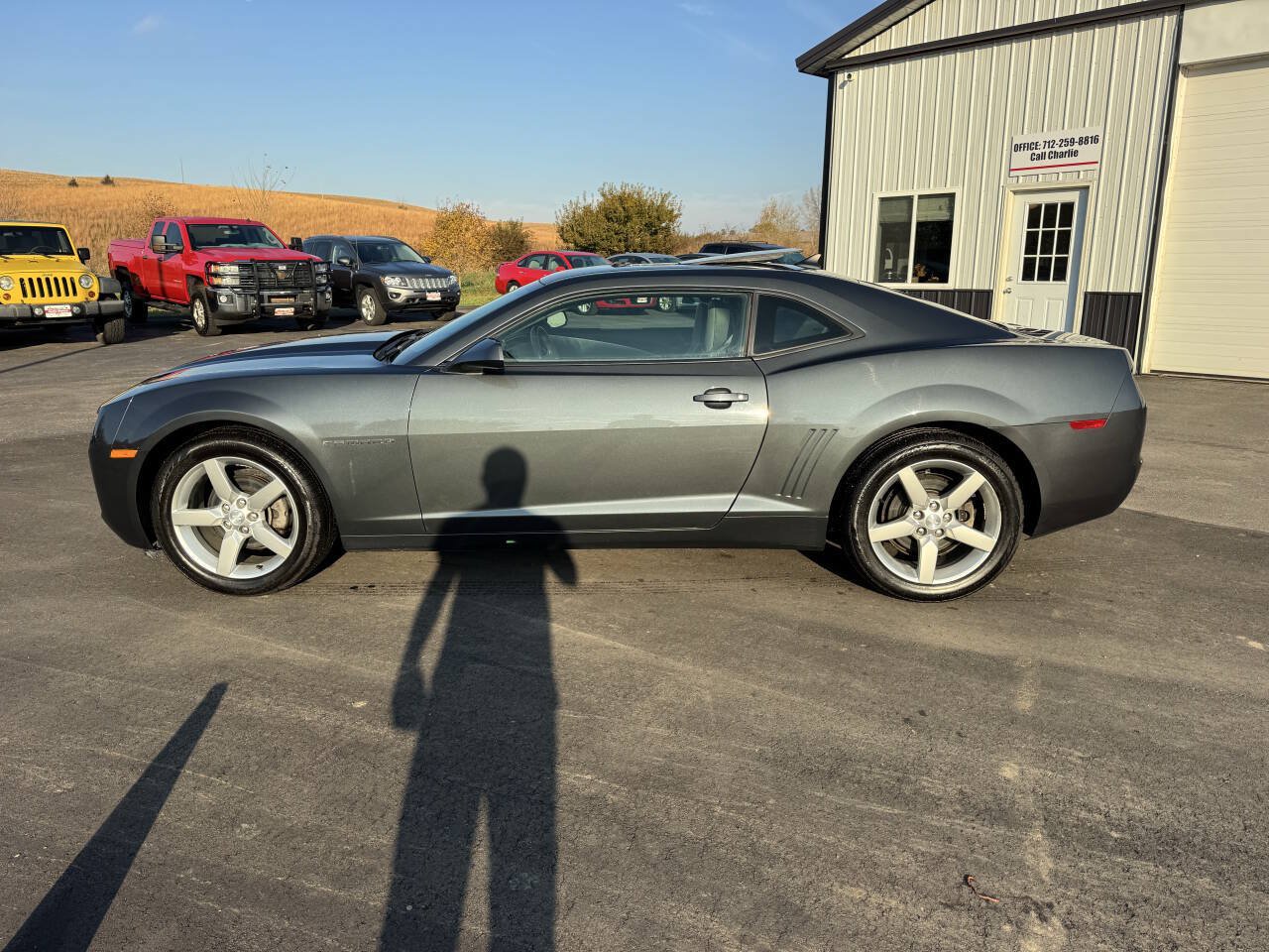 Used 2010 Chevrolet Camaro LT RWD image 2