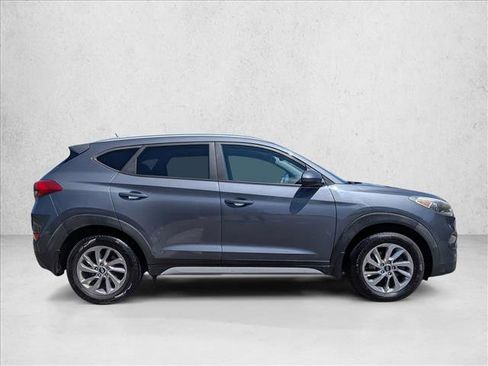 Used 2017 Hyundai Tucson SE FWD image 3
