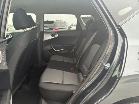 Used 2025 Kia Soul LX w/ LX Technology Package image 23