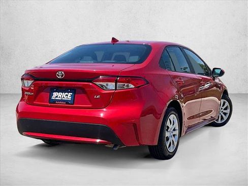 Used 2021 Toyota Corolla LE FWD image 2