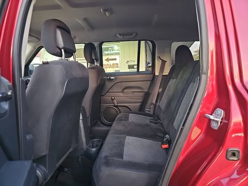 Used 2016 Jeep Patriot Sport FWD image 11