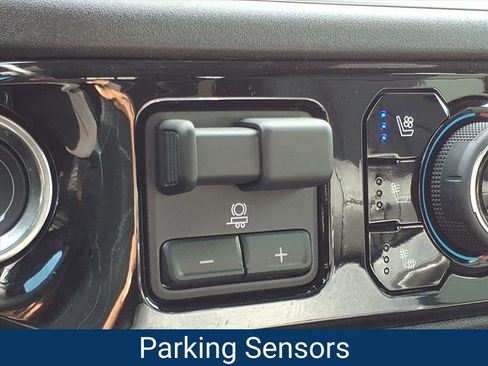 New 2026 Chevrolet Silverado 2500 LTZ w/ LTZ Premium Package AWD/4WD image 6