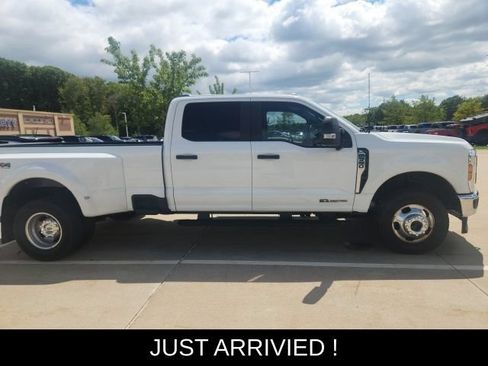 Used 2025 Ford F350 XL w/ 360-Degree Camera Package AWD/4WD image 1