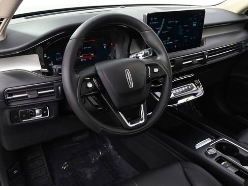 New 2026 Lincoln Corsair Premiere image 11