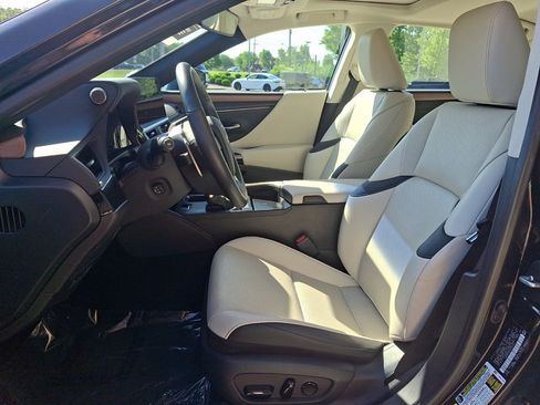 Certified 2024 Lexus ES 350 w/ Premium Package FWD image 14