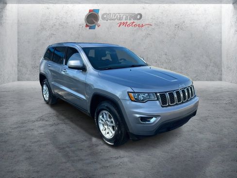 Used 2018 Jeep Grand Cherokee Laredo AWD/4WD image 8