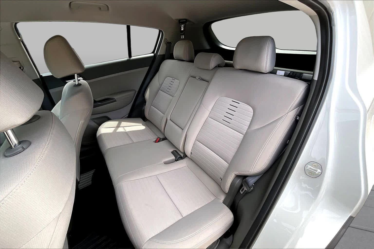 Used 2019 Kia Sportage LX w/ Option Group 017 FWD image 25
