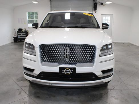 Used 2020 Lincoln Navigator L Reserve w/ Luxury Package AWD/4WD image 3
