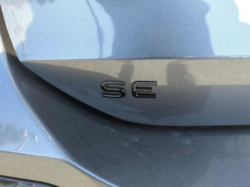 New 2026 Volkswagen Tiguan SE R-Line image 42