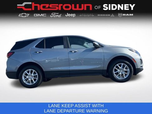 Used 2024 Chevrolet Equinox LT AWD/4WD image 12