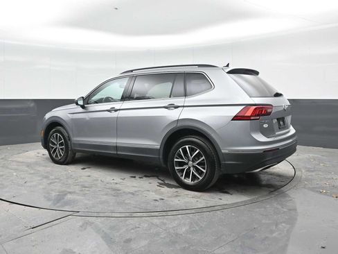 Used 2020 Volkswagen Tiguan SE AWD/4WD image 2