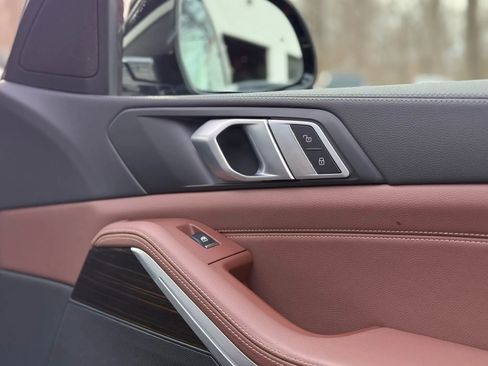 Used 2020 BMW X5 xDrive40i w/ Convenience Package image 52