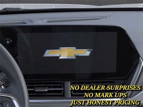 New 2026 Chevrolet Trax LT w/ Driver Confidence Package image 20