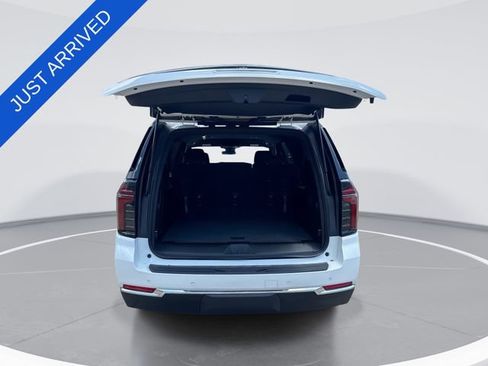 New 2026 Chevrolet Suburban LS RWD image 24