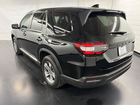 Used 2023 Honda Pilot EX-L image 3