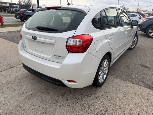 Used 2013 Subaru Impreza 2.0i Premium w/ All-Weather Pkg AWD/4WD image 9