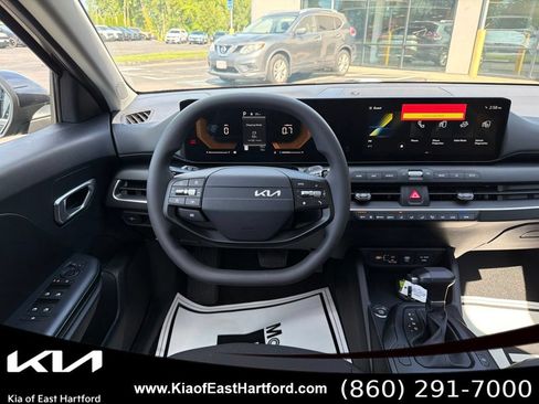 New 2026 Kia K4 FWD image 23