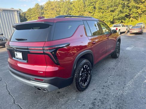 Used 2024 Chevrolet Traverse Z71 w/ LPO, Floor Liner Package image 34