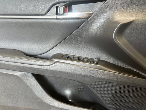 Used 2022 Toyota Camry XSE w/ Cold Weather Package FWD image 30