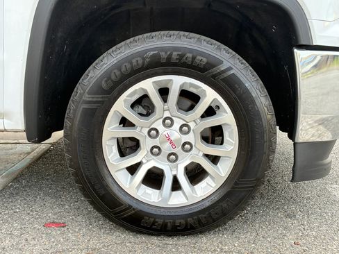 Used 2018 GMC Sierra 1500 SLE w/ SLE Value Package AWD/4WD image 32