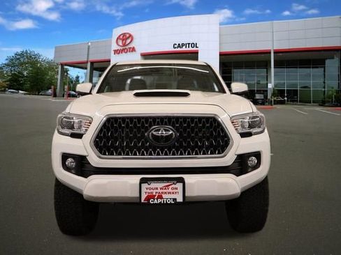 Certified 2019 Toyota Tacoma TRD Sport image 6