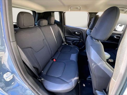 Certified 2018 Jeep Renegade Altitude image 23