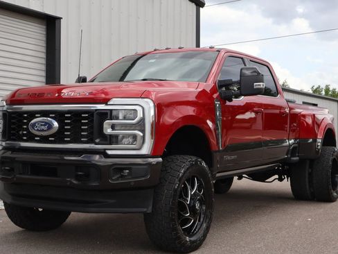 Used 2024 Ford F350 King Ranch w/ FX4 Off-Road Package AWD/4WD image 11
