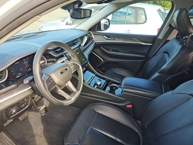 Used 2023 Jeep Grand Cherokee 4WD 4xe image 7