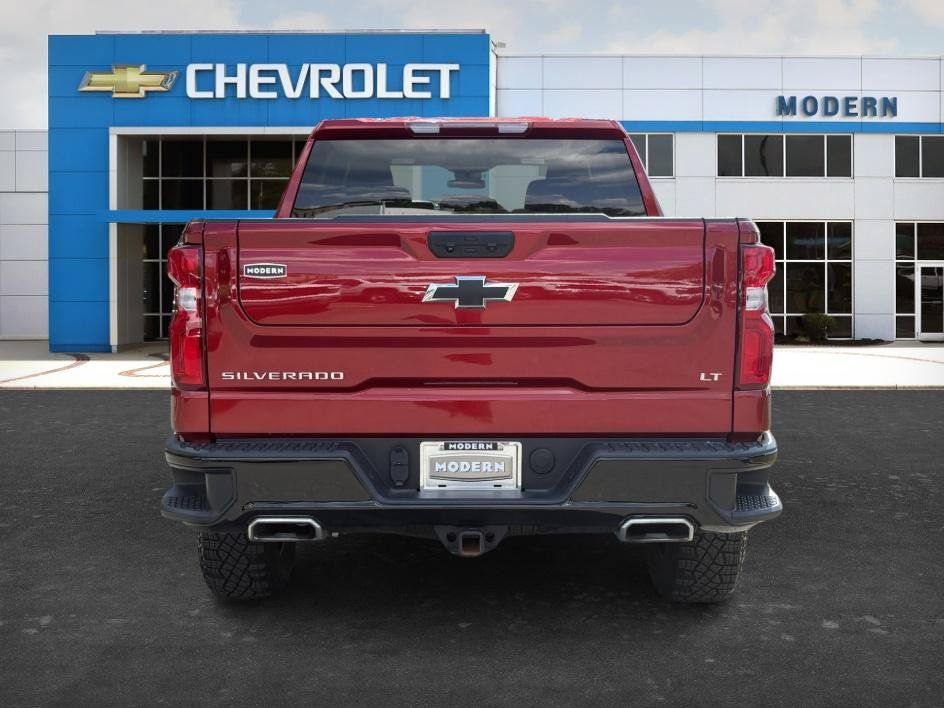 Used 2024 Chevrolet Silverado 1500 LT Trail Boss AWD/4WD image 4