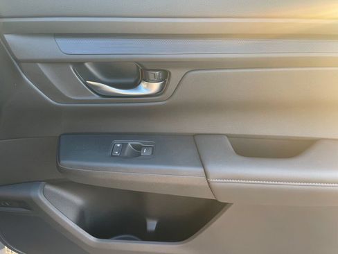 Certified 2025 Honda CR-V LX image 31