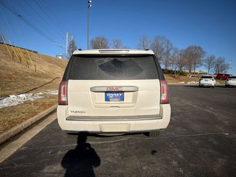 Used 2019 GMC Yukon Denali w/ Denali Ultimate Package image 2