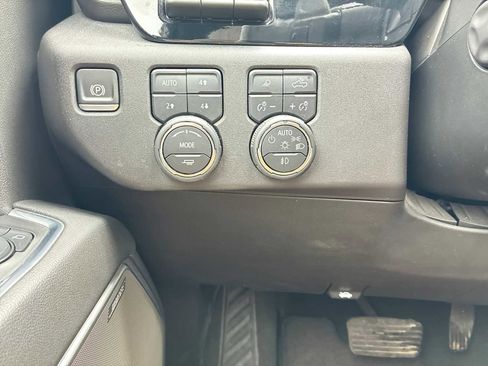 Certified 2024 Chevrolet Silverado 1500 High Country w/ Technology Package image 18