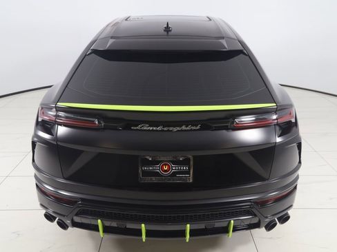Used 2022 Lamborghini Urus image 81