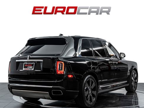 Used 2023 Rolls-Royce Cullinan w/ Cullinan Package AWD/4WD image 6
