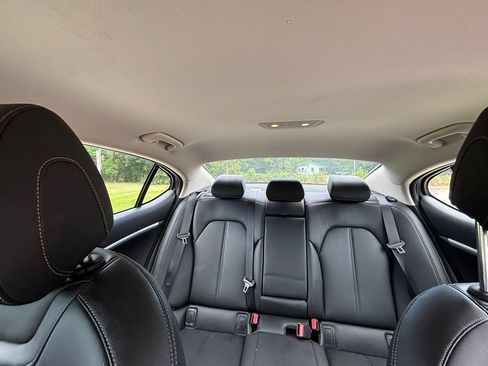 Used 2026 Genesis G70 2.5T RWD image 36