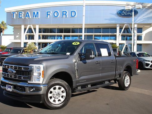 Certified 2024 Ford F250 XLT image 2