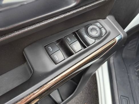 Used 2020 Chevrolet Silverado 2500 LT w/ Convenience Package image 15