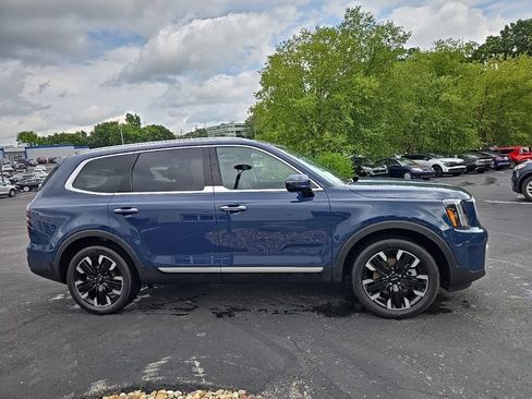 Certified 2025 Kia Telluride SX w/ SX Captain's Chair Package AWD/4WD image 2