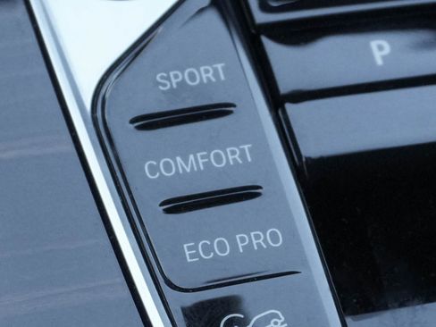 Certified 2026 BMW X7 xDrive40i image 28