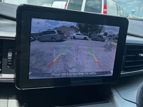 Used 2022 Ford Explorer XLT w/ Equipment Group 202A RWD image 11