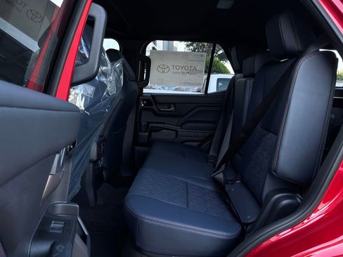 New 2026 Toyota 4Runner Platinum AWD/4WD image 13