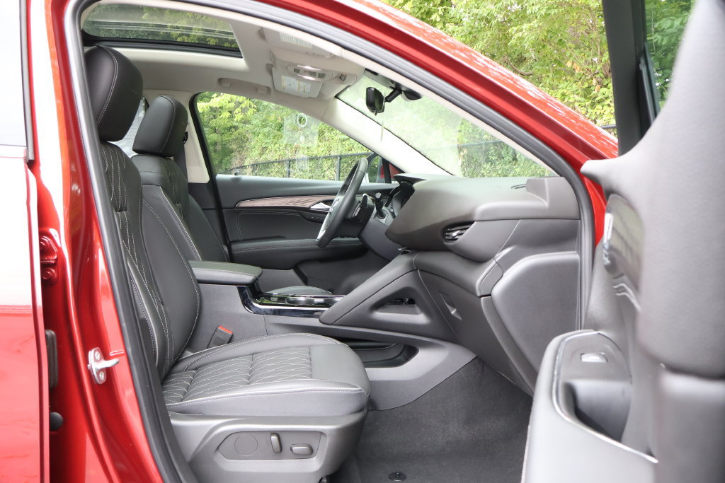 Certified 2023 Buick Envision Avenir AWD/4WD image 44
