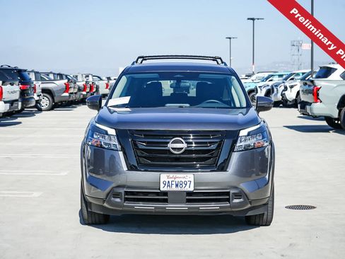 Used 2022 Nissan Pathfinder SV w/ SV Black Package FWD image 2