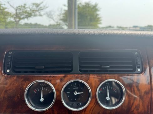 Used 2003 Jaguar XK8 Convertible image 21