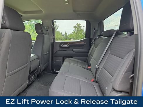 Used 2022 Chevrolet Silverado 1500 LT Trail Boss AWD/4WD image 21