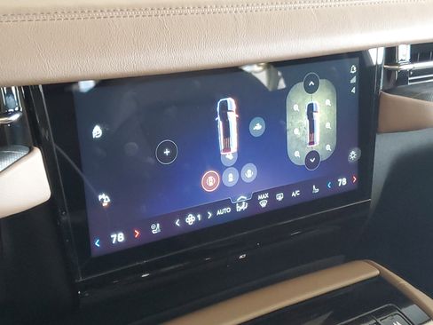 New 2026 Lincoln Navigator Black Label AWD/4WD image 24