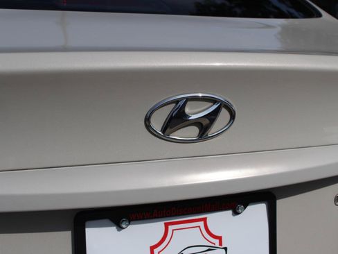 Used 2016 Hyundai Accent SE FWD image 35